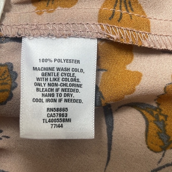 Leith Floral Asymmetrical Top Shortsleeves Blouse Brown elastic Waist Small S - Picture 11 of 11